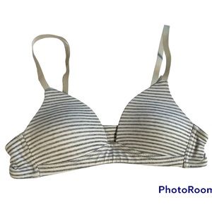 Girls Maidenform padded bra size 32A